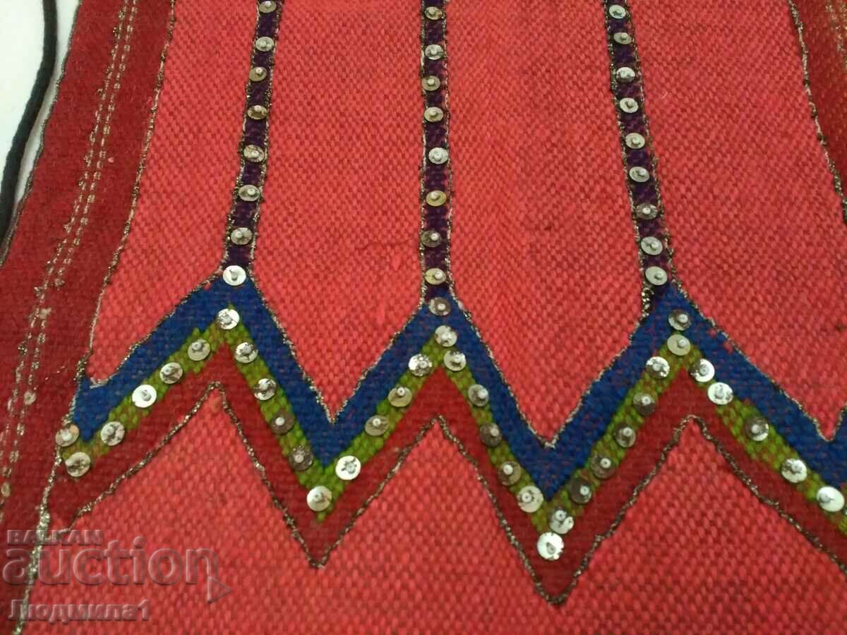 Delivery of AUTHENTIC OLD APRON Delivery of AUTHENTIC OLD APRON