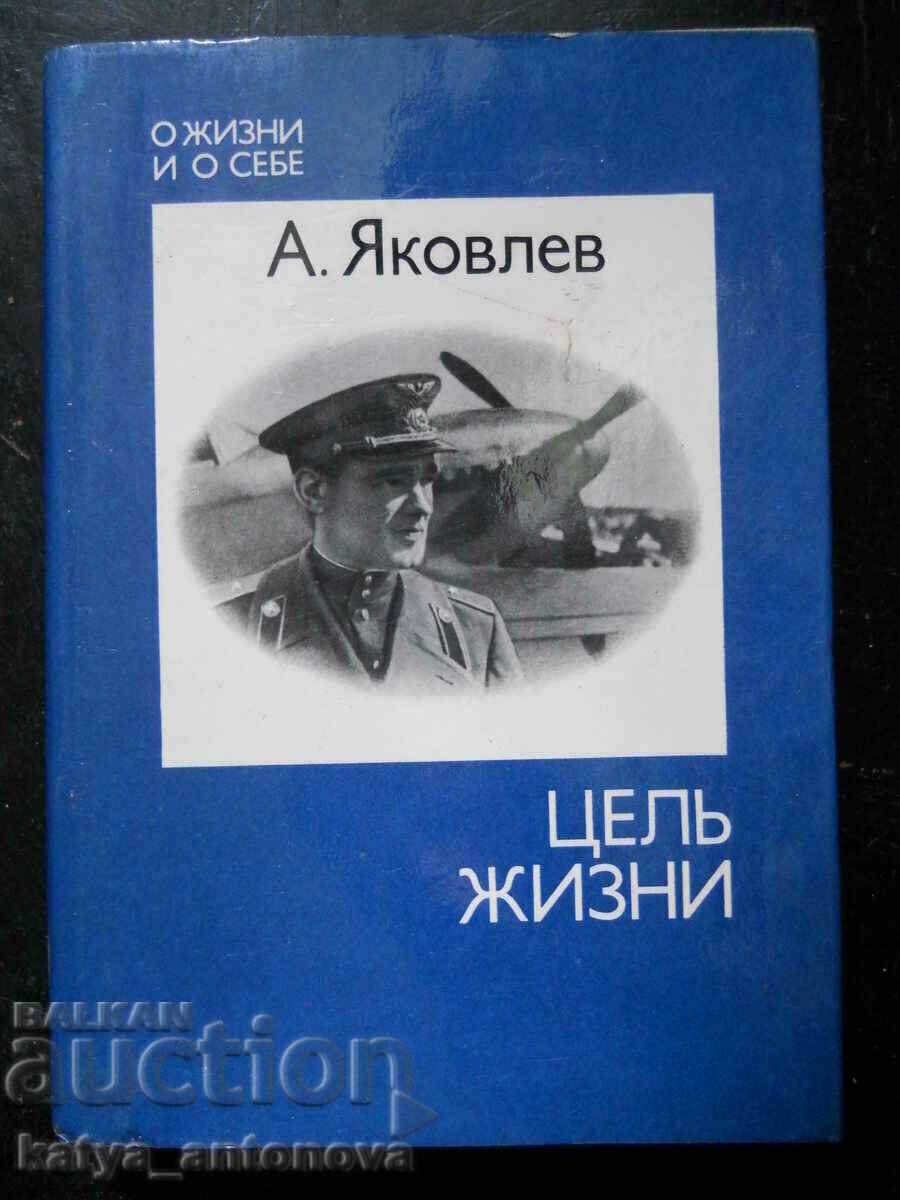 Alexander Yakovlev „Zboruri cu scop de viață”