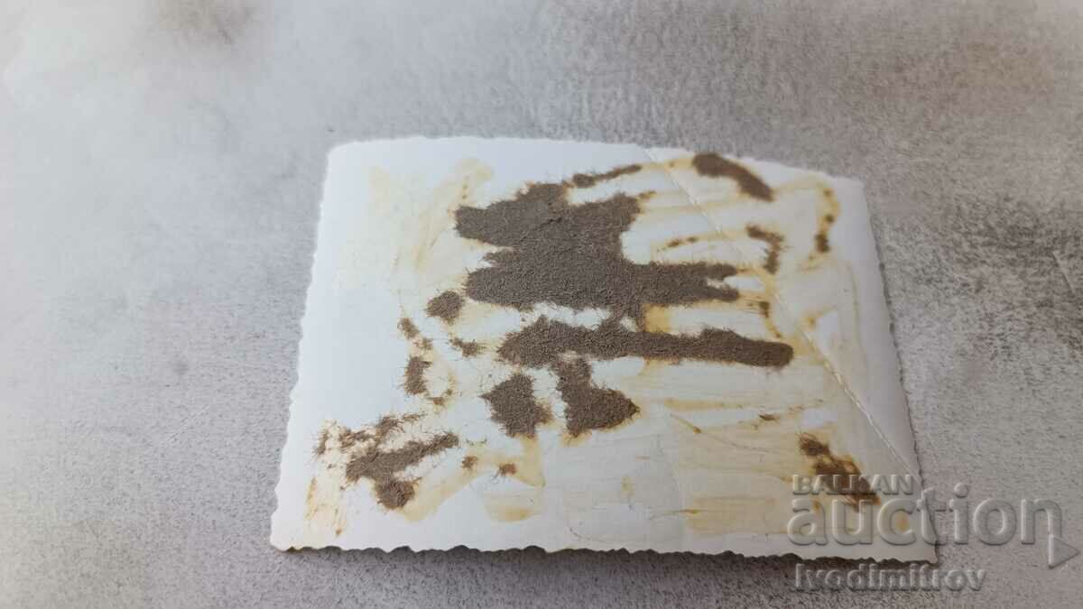 Photo A man and two boys on the beach with price 2.35 BGN | € 1.20 Photo A man and two boys on the beach with price 2.35 BGN | € 1.20