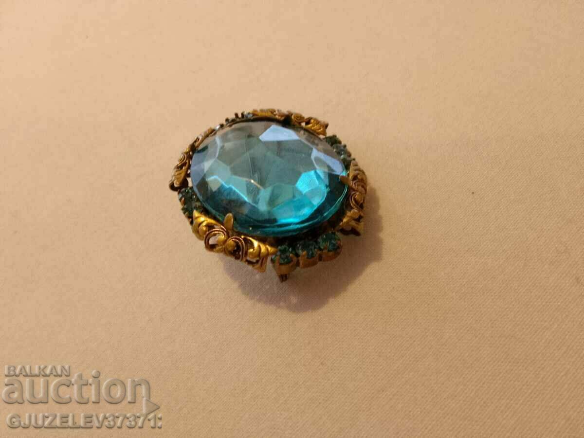 Delivery of Antique art deco gilt bronze brooch with -crystal Delivery of Antique art deco gilt bronze brooch with -crystal