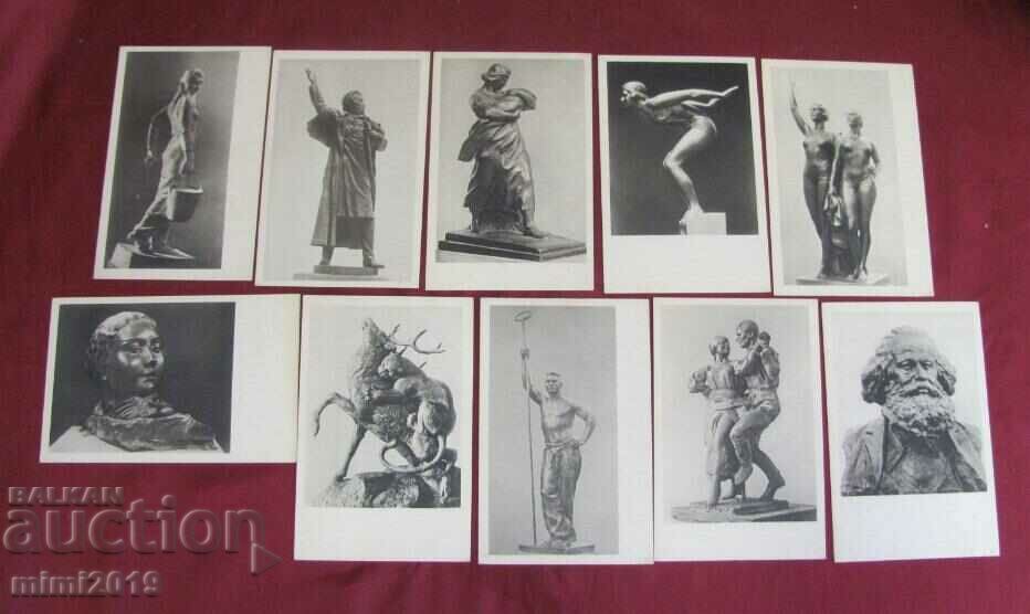 Licitație 30 Cărți poștale-Sculptură sovietică 10 buc.