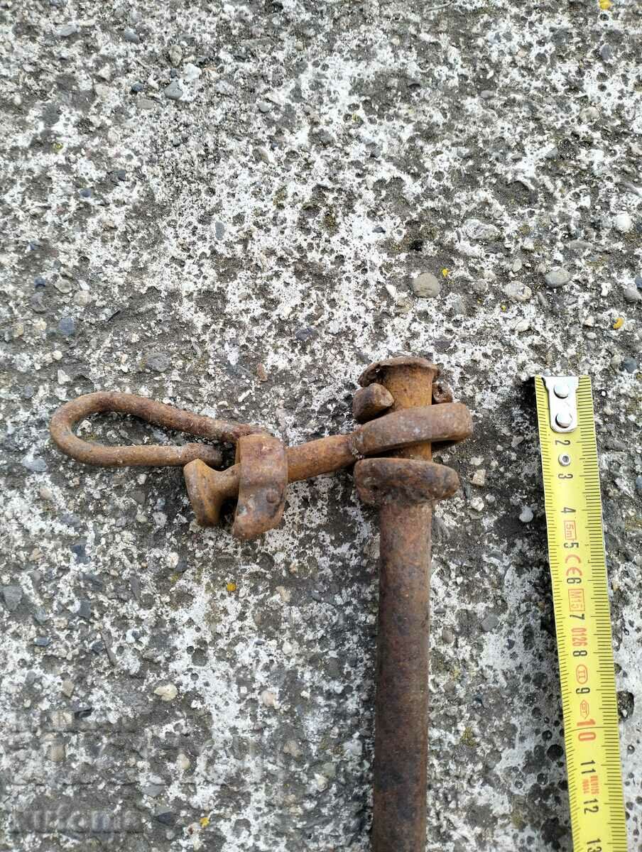 Old wedge for tying animals with price 14.99 BGN | € 7.66 Old wedge for tying animals with price 14.99 BGN | € 7.66