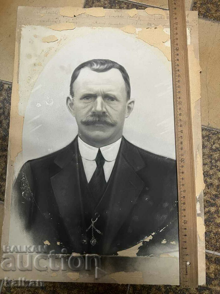 Old photograph - portrait of a man with price 45.00 BGN | € 23.01 Old photograph - portrait of a man with price 45.00 BGN | € 23.01