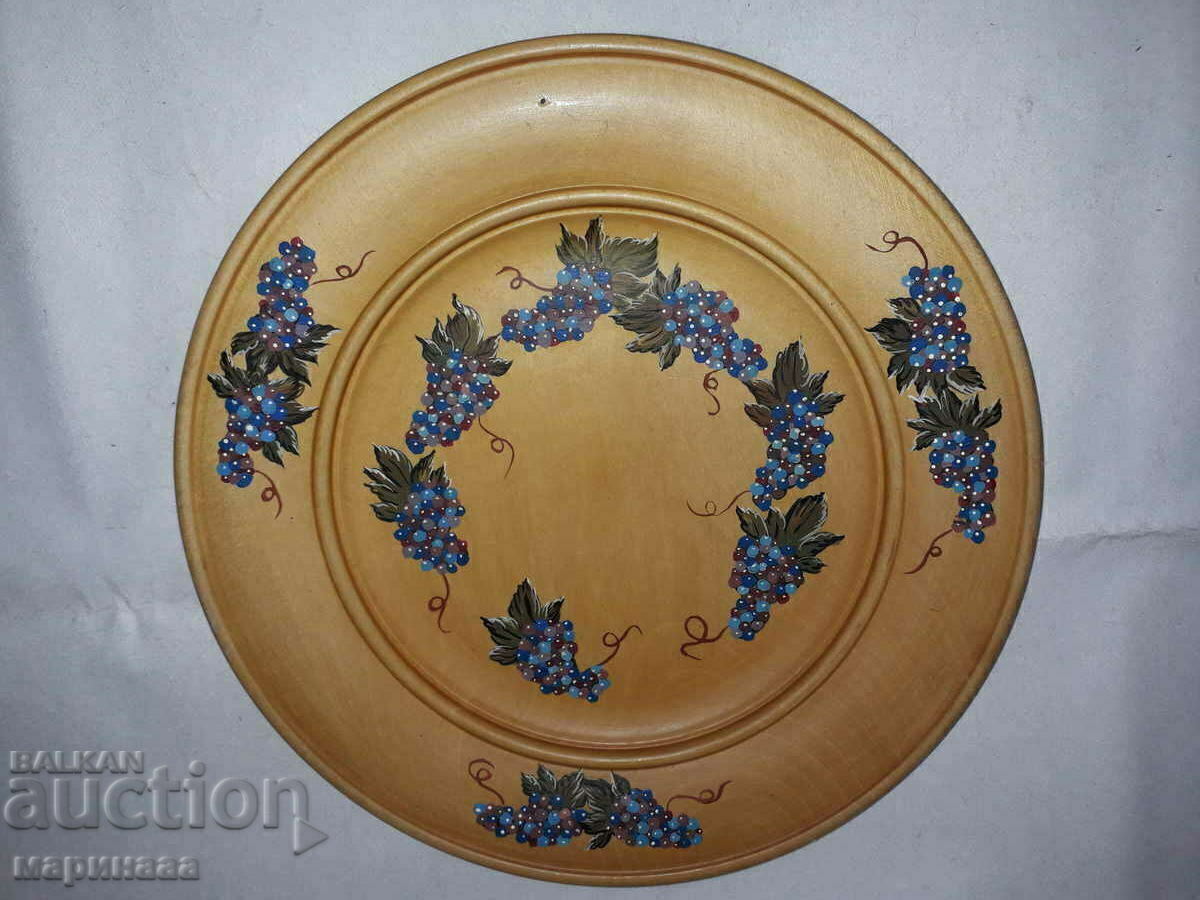 PLATE. PAINTED. TREE. AUTHOR with price 10.00 BGN | € 5.11 PLATE. PAINTED. TREE. AUTHOR with price 10.00 BGN | € 5.11