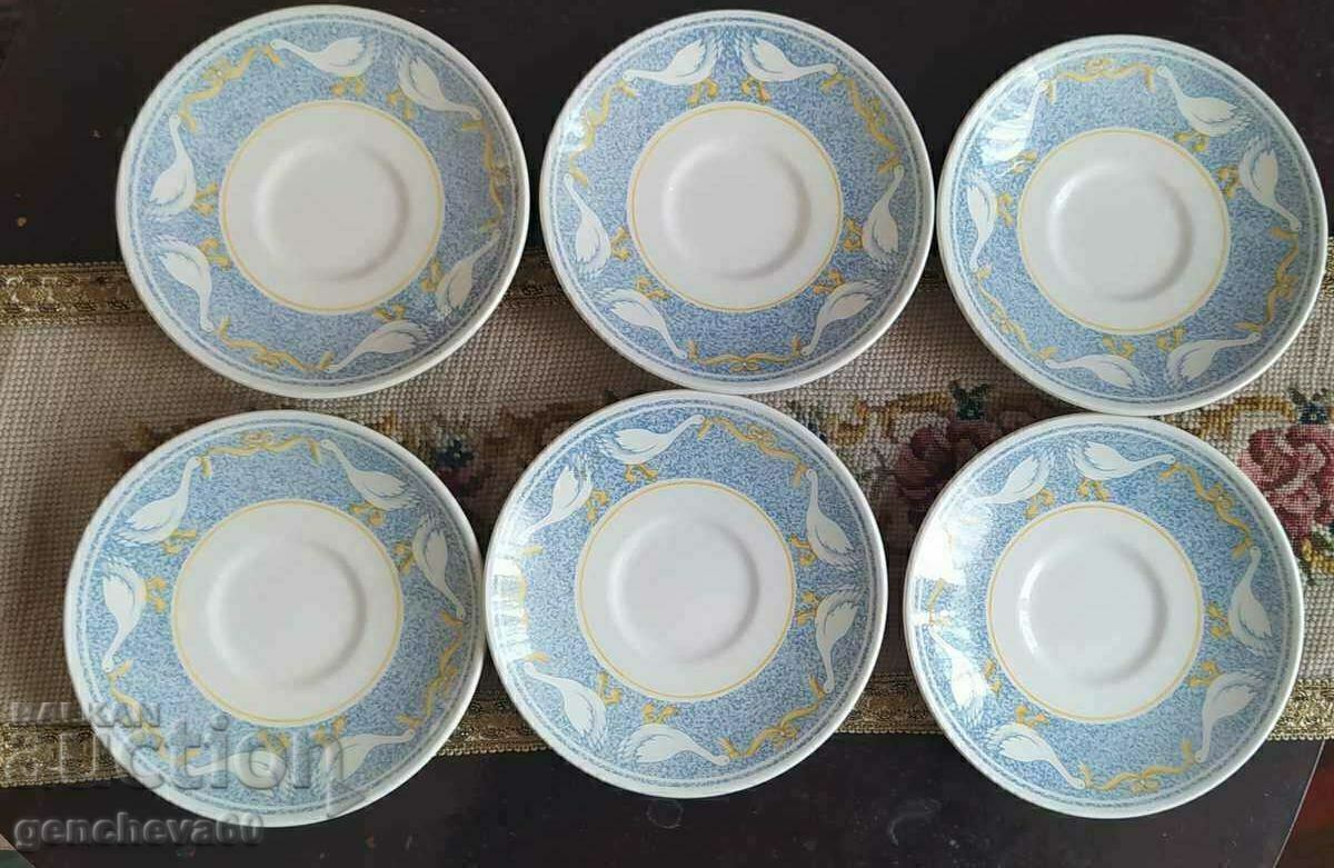 Licitație Un set frumos de farfurii Churchill englezești de epocă