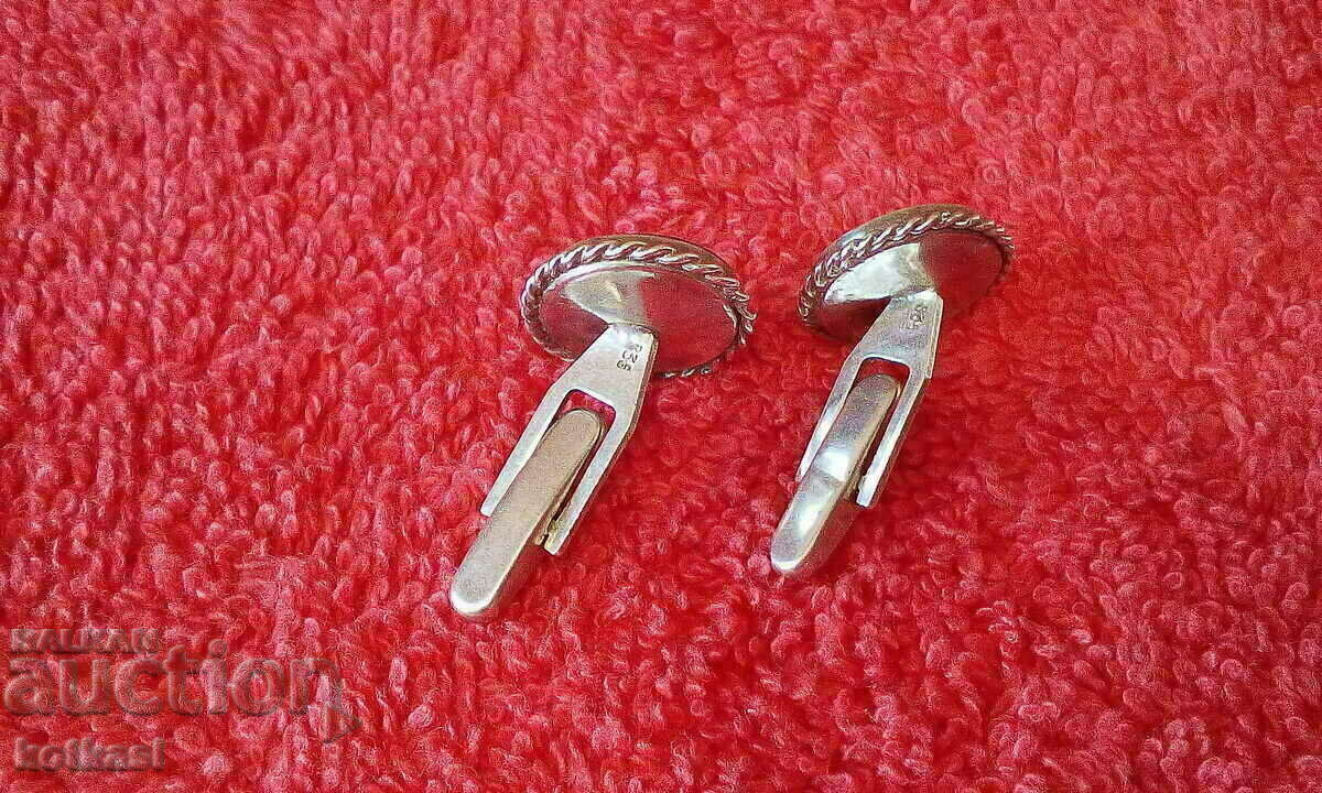 Παλιό ασήμι 835 μανικετόκουμπα μισόπετρο με τιμή 45.50 BGN | € 23.26 Παλιό ασήμι 835 μανικετόκουμπα μισόπετρο με τιμή 45.50 BGN | € 23.26