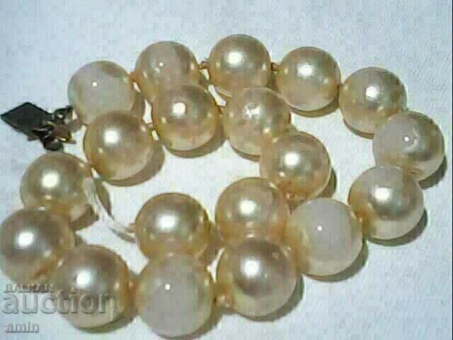 Auction  very beautiful old 22pcs natural pearls 10mm