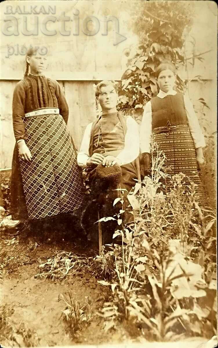 Βασίλειο της Βουλγαρίας. Παλιά φωτογραφία μιας οικογένειας από...