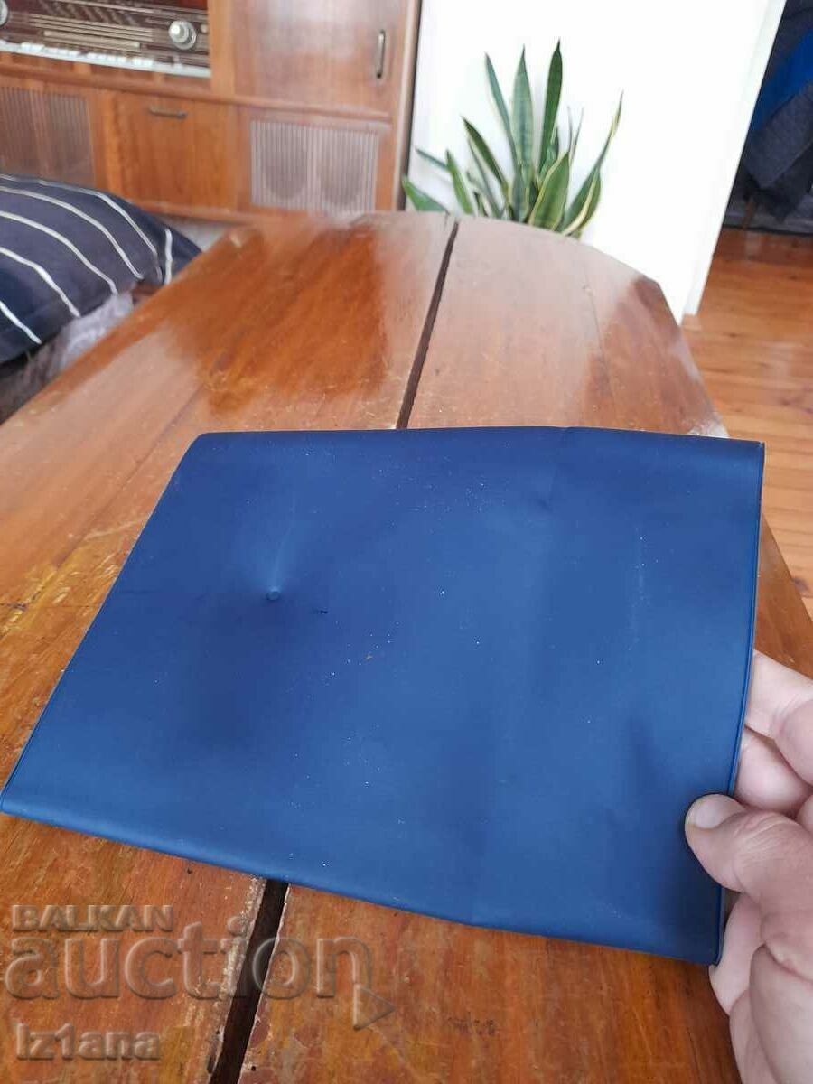 Delivery of Pocket document folder Suzuki Delivery of Pocket document folder Suzuki