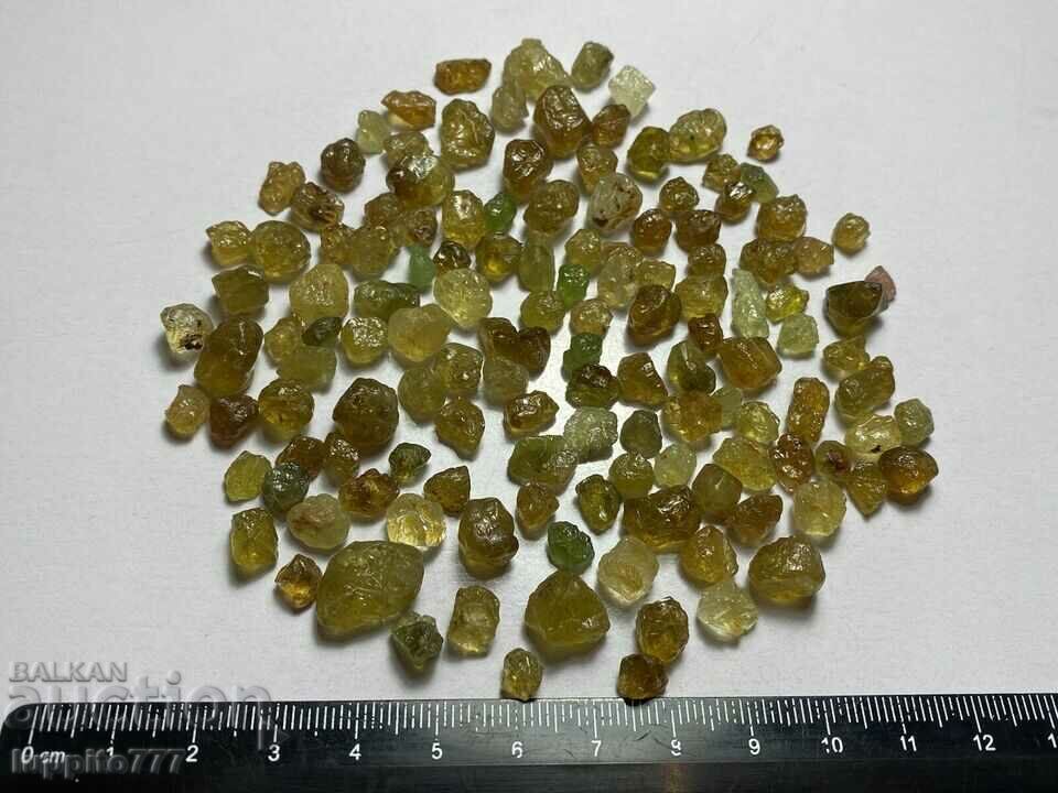 Auction natural small garnet lot 68 grams 60 pieces+ Auction natural small garnet lot 68 grams 60 pieces+