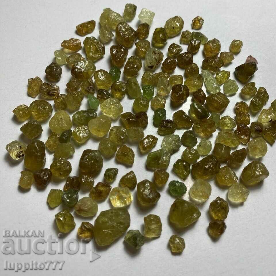 natural small garnet lot 68 grams 60 pieces+ - 7 natural small garnet lot 68 grams 60 pieces+ - 7