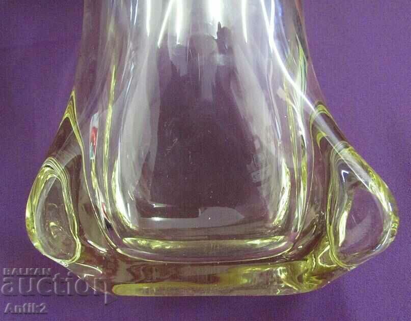 Vintich Murano Crystal Glass Massive Vase with price 90.00 BGN | € 46.02 Vintich Murano Crystal Glass Massive Vase with price 90.00 BGN | € 46.02