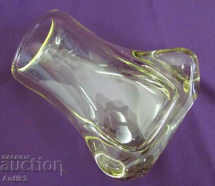 Auction Vintich Murano Crystal Glass Massive Vase Auction Vintich Murano Crystal Glass Massive Vase