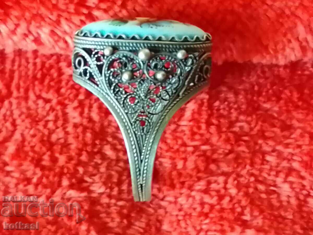 Star ring filigree porcelain Star ring filigree porcelain