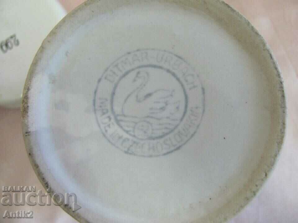 Винтич Порцеланов Аптекарски Жар Чехословакия Маркиран с цена 90.00 лв. | € 46.02