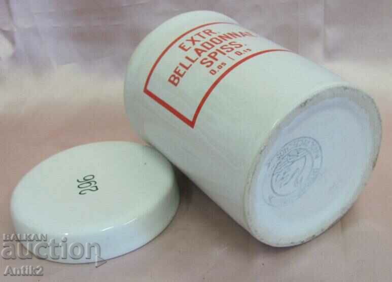 Vintich Porcelain Apothecary Jar Czechoslovakia Marked - 6 Vintich Porcelain Apothecary Jar Czechoslovakia Marked - 6