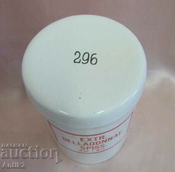 Vintich Porcelain Apothecary Jar Czechoslovakia Marked - 7 Vintich Porcelain Apothecary Jar Czechoslovakia Marked - 7