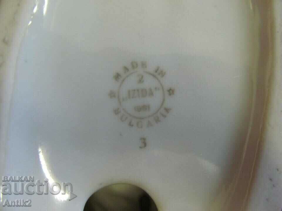 Доставка на 60-те Винтич Порцеланова Фигура- Кон IZIDA България