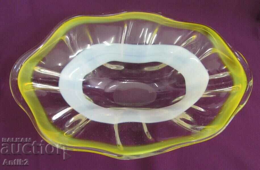 Auction Vintich Murano Crystal Glass Solid Fruit Bowl Auction Vintich Murano Crystal Glass Solid Fruit Bowl