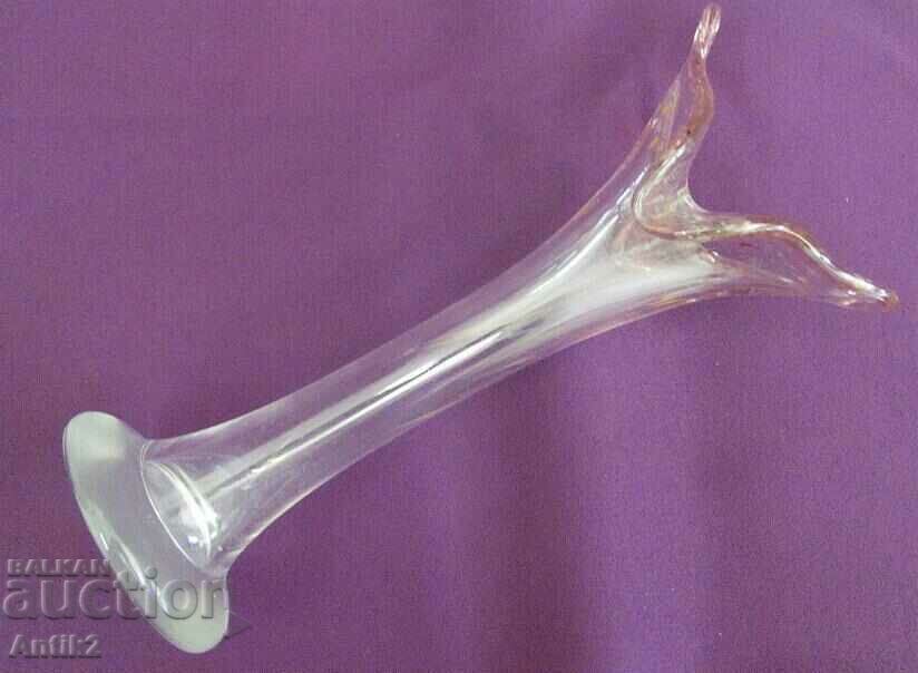 Delivery of 70's Vintich Crystal Vase Handmade Delivery of 70's Vintich Crystal Vase Handmade