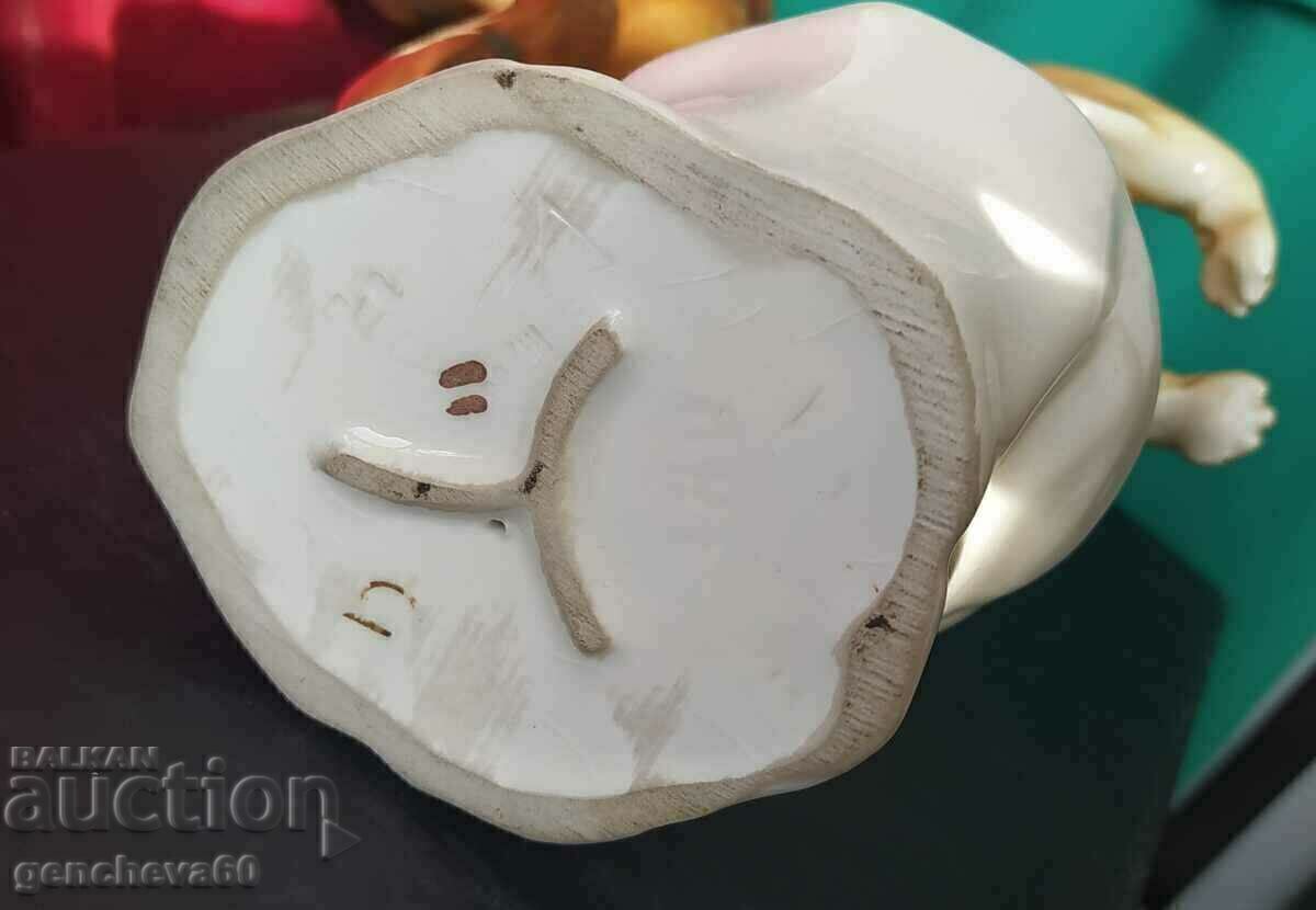 VINTAGE RED SQUIRREL - 6 VINTAGE RED SQUIRREL - 6