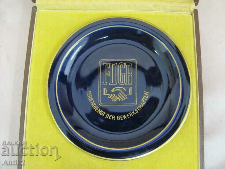 Vintich Porcelain Plaque JLMENAU Germany with price 75.00 BGN | € 38.35 Vintich Porcelain Plaque JLMENAU Germany with price 75.00 BGN | € 38.35