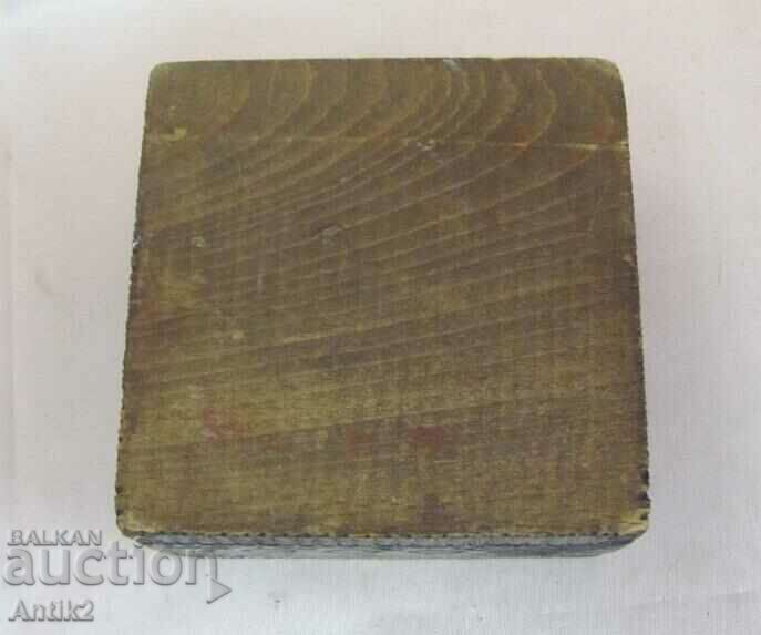 19th Century Small Wooden Box - 7 19th Century Small Wooden Box - 7