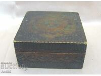 Μικρό ξύλινο κουτί του 19ου αιώνα