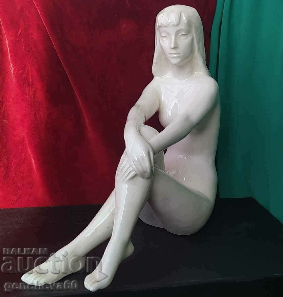 Livrarea CORP FEMININ VINTAGE - Porțelan, marcaje, imprimare Livrarea CORP FEMININ VINTAGE - Porțelan, marcaje, imprimare
