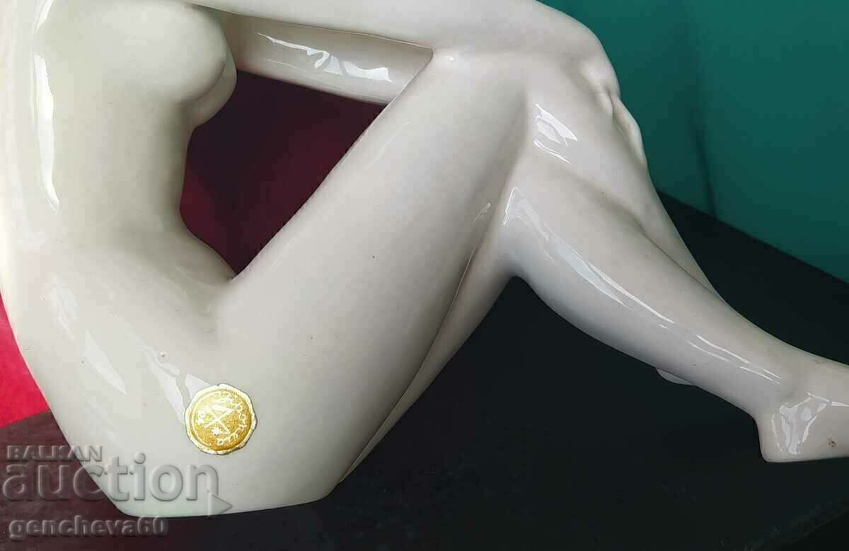 VINTAGE FEMALE NUDE BODY - Porcelain, markings, print - 6 VINTAGE FEMALE NUDE BODY - Porcelain, markings, print - 6