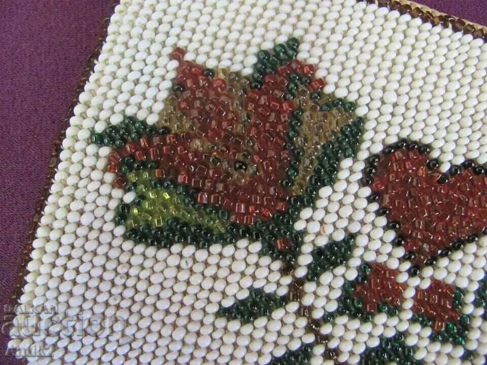 Delivery of 19th Century Handmade Beaded Women's Purse Delivery of 19th Century Handmade Beaded Women's Purse