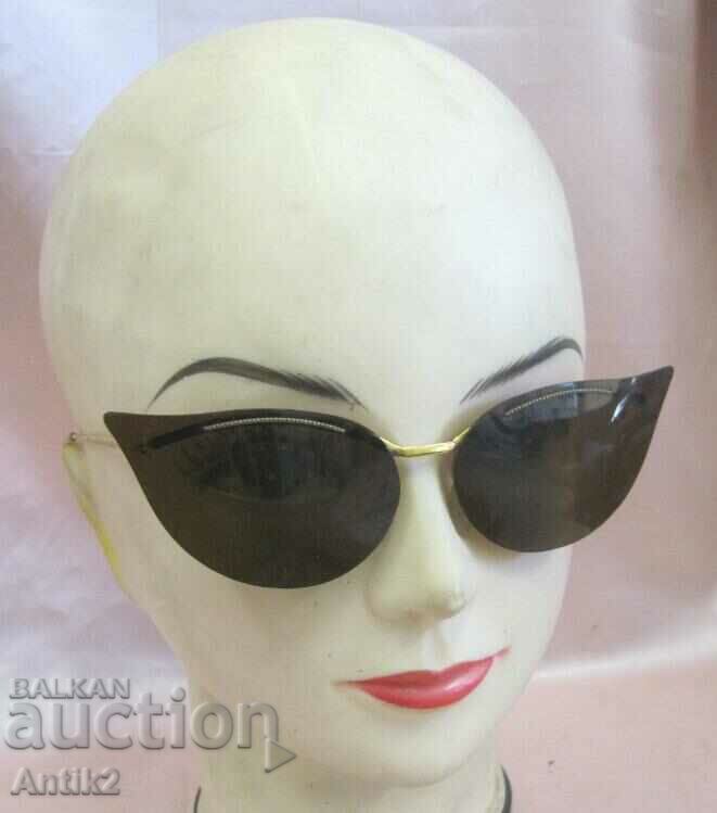 30 Original Women's Glasses with price 75.00 BGN | € 38.35 30 Original Women's Glasses with price 75.00 BGN | € 38.35