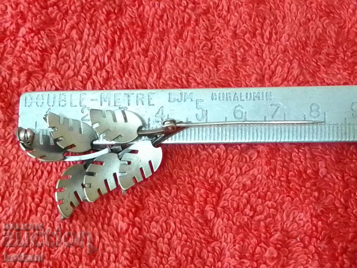 Аукцион Стара масивна сребърна 835 брошка маркировки Аукцион Стара масивна сребърна 835 брошка маркировки