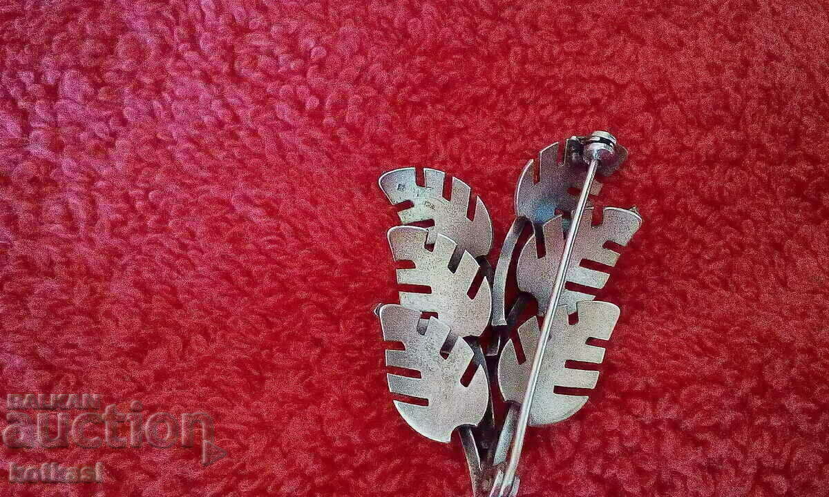 Delivery of Old solid silver 835 brooch marks Delivery of Old solid silver 835 brooch marks
