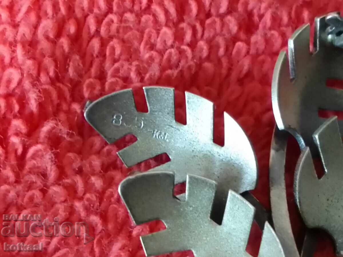 Доставка на Стара масивна сребърна 835 брошка маркировки Доставка на Стара масивна сребърна 835 брошка маркировки