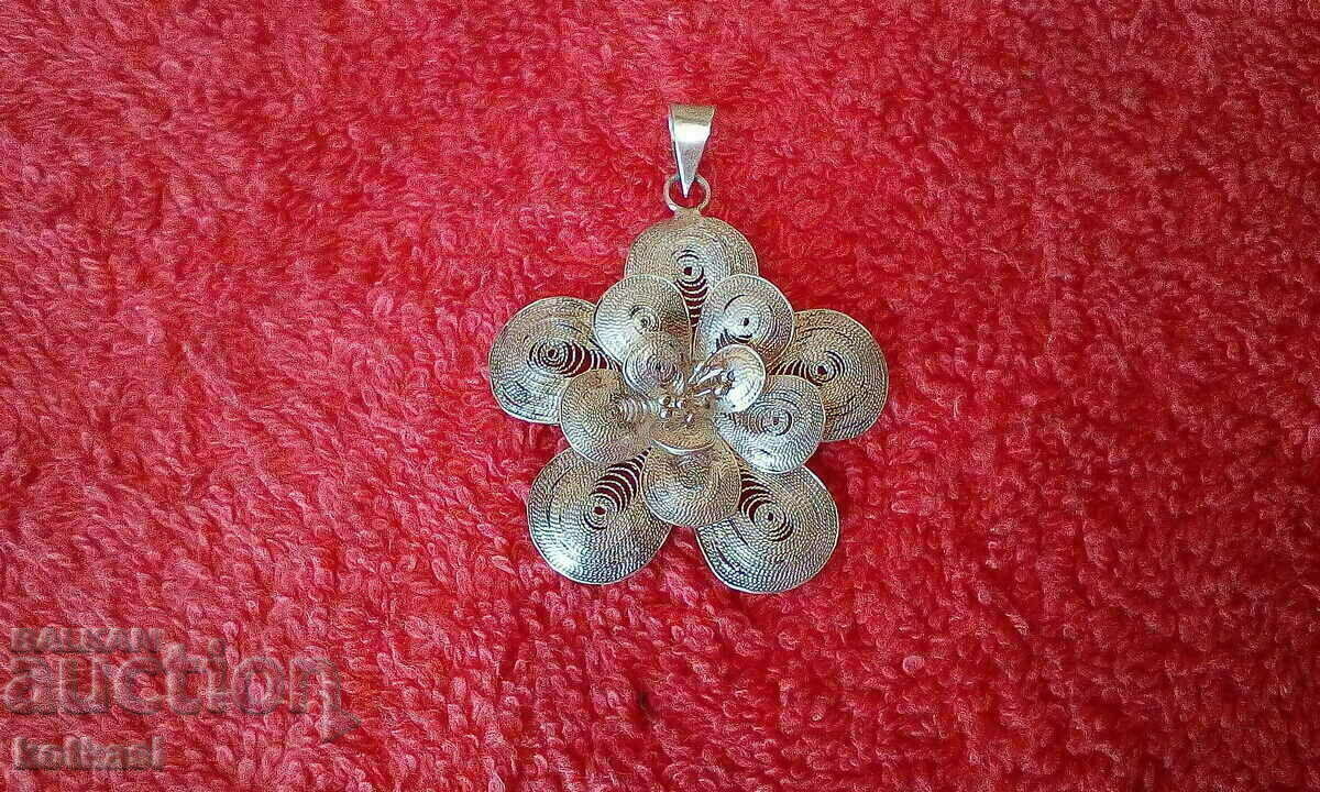 Old silver 900 filigree pendant