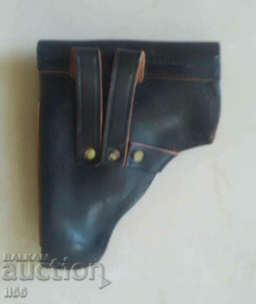 Кобур за пистолет - чер, кожен с цена 28.00 лв. | € 14.32 Кобур за пистолет - чер, кожен с цена 28.00 лв. | € 14.32