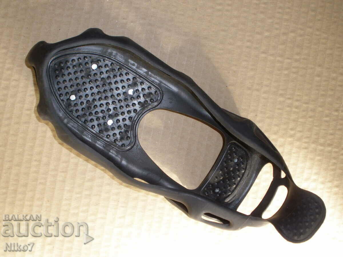 Νέα icehoes, χιονοπέδιλα με αιχμές. με τιμή 19.99 BGN | € 10.22