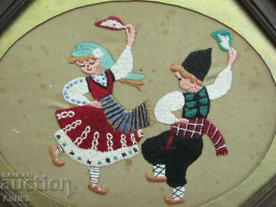 Vintich Hand Sewn Tapestry Folk Motifs with price 45.00 BGN | € 23.01 Vintich Hand Sewn Tapestry Folk Motifs with price 45.00 BGN | € 23.01