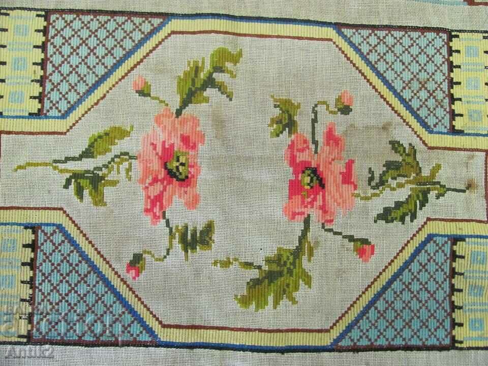 Auction  19th Century Hand Embroidered Bedspread, Check