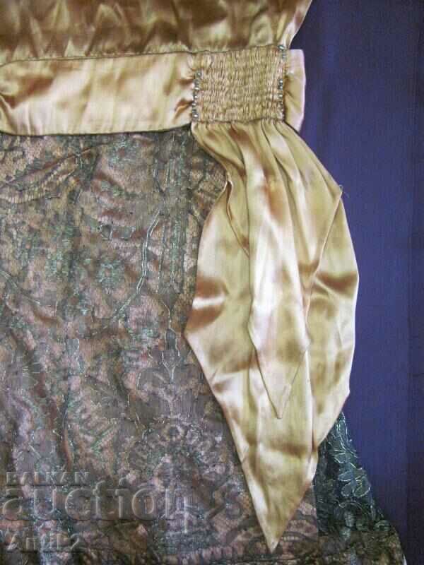 Auction 30's Original Women's Satin and Lace Dress Auction 30's Original Women's Satin and Lace Dress