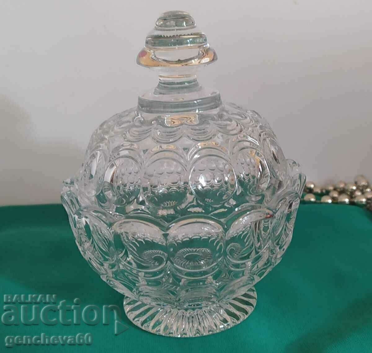 Beautiful crystal candy box with lid - 5 Beautiful crystal candy box with lid - 5