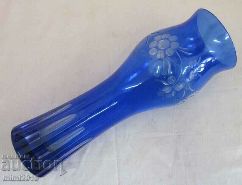 Auction  Vintich Crystal Blue Glass Vase Bohemia