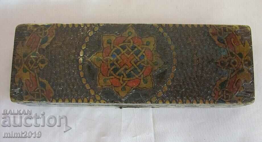 Δημοπρασία Ξύλινο κουτί του 19ου αιώνα για μολύβια και στυλό