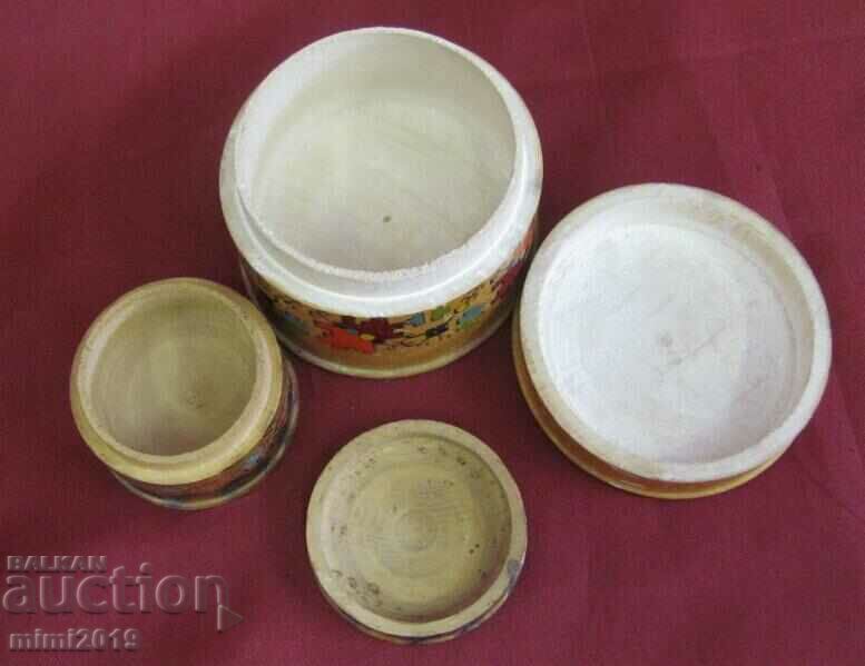 Auction 19th century Wooden Powder Boxes 2 pcs. Auction 19th century Wooden Powder Boxes 2 pcs.