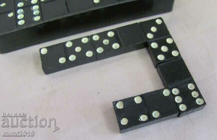 Vintich Bakelite Mini Dominoes for Play - 5 Vintich Bakelite Mini Dominoes for Play - 5