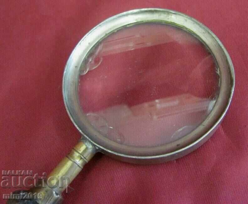 Livrarea Oftalmoscop cu dispozitiv medical antic din secolul al XIX-lea Livrarea Oftalmoscop cu dispozitiv medical antic din secolul al XIX-lea