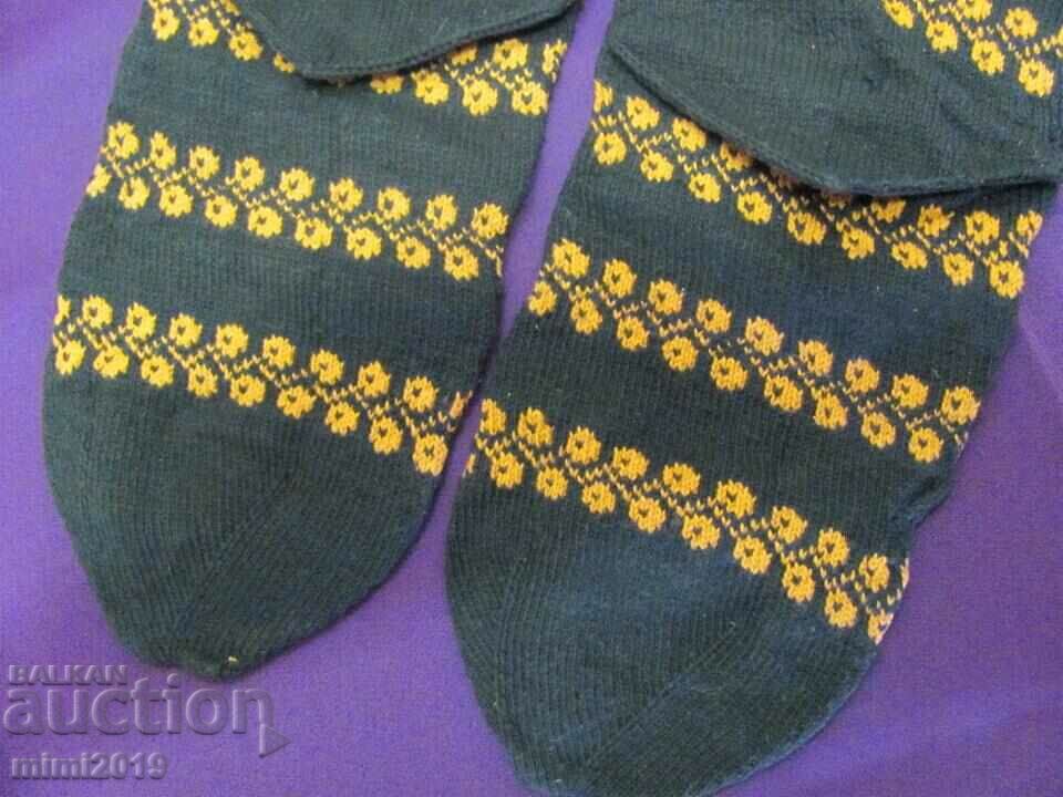 19th Century Folk Art Women's Costume Woolen Stockings - 5 19th Century Folk Art Women's Costume Woolen Stockings - 5