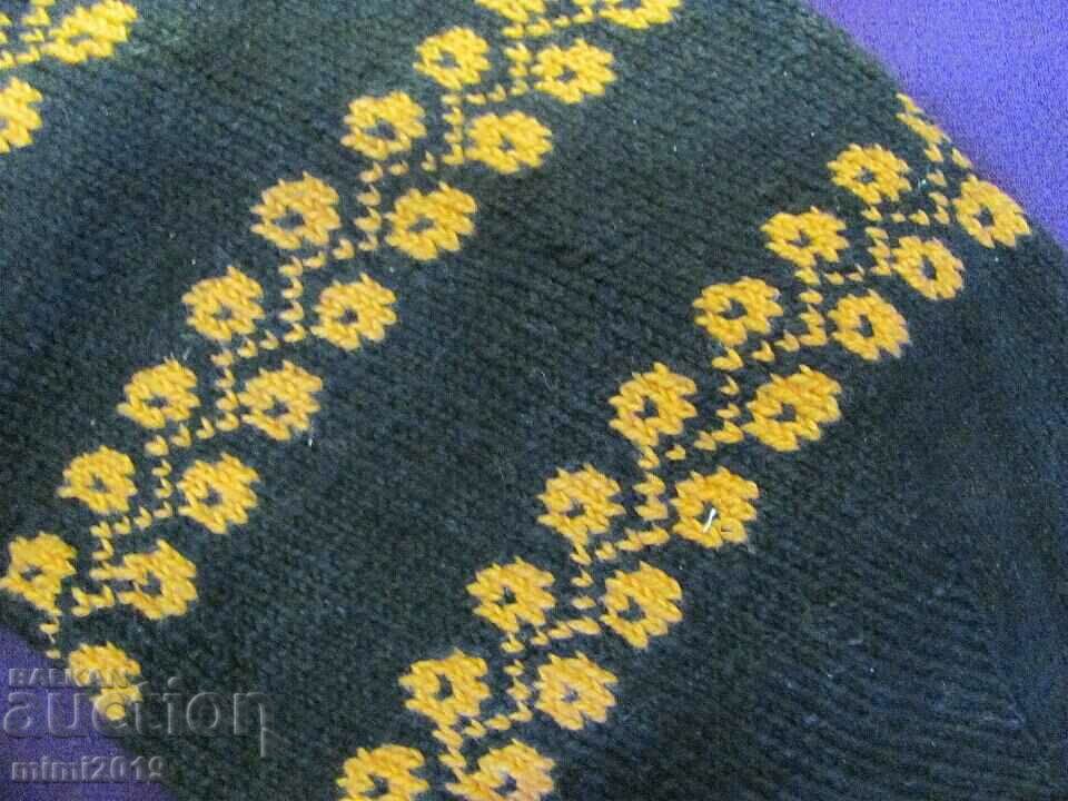 19th Century Folk Art Women's Costume Woolen Stockings - 6 19th Century Folk Art Women's Costume Woolen Stockings - 6