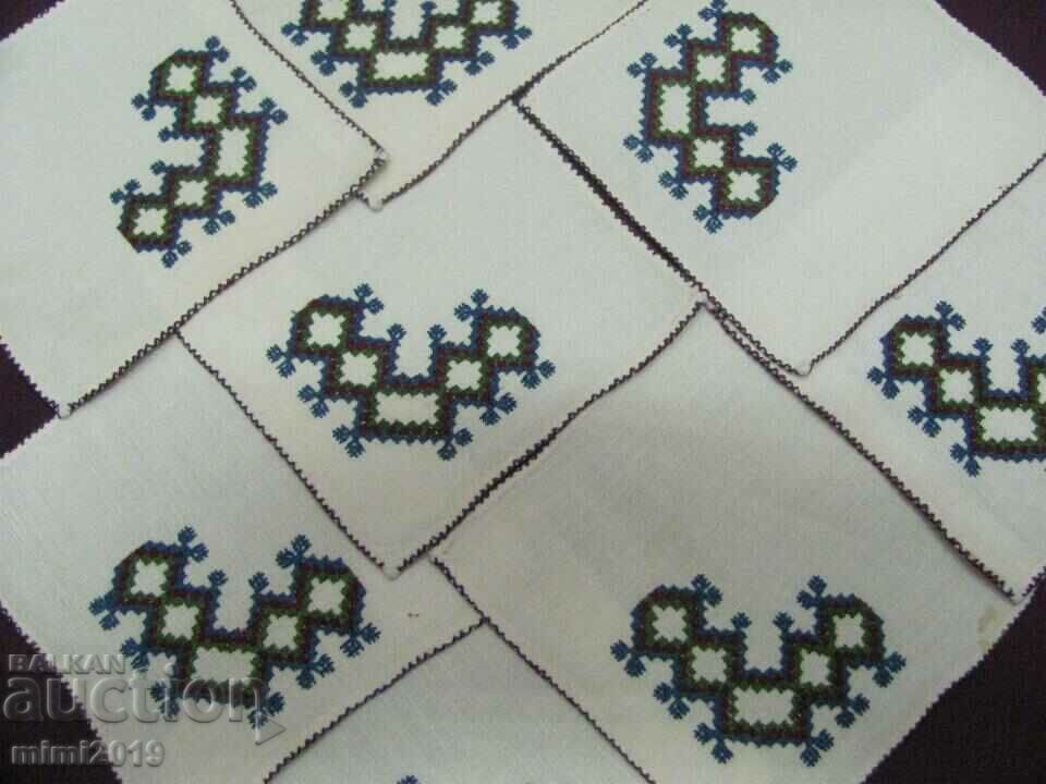 Livrarea Șervețele de serviciu din secolul al XIX-lea cu broderie manuală